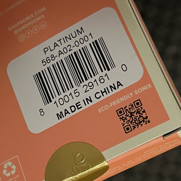 Sonix Adhesive Wristlet - Vegan Leather - Platinum Gold NWT - Picture 4 of 7